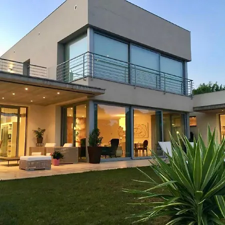 Villa De Lujo En Campo De Golf *